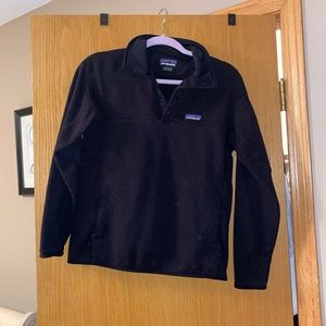 Women black Patagonia snap pullover